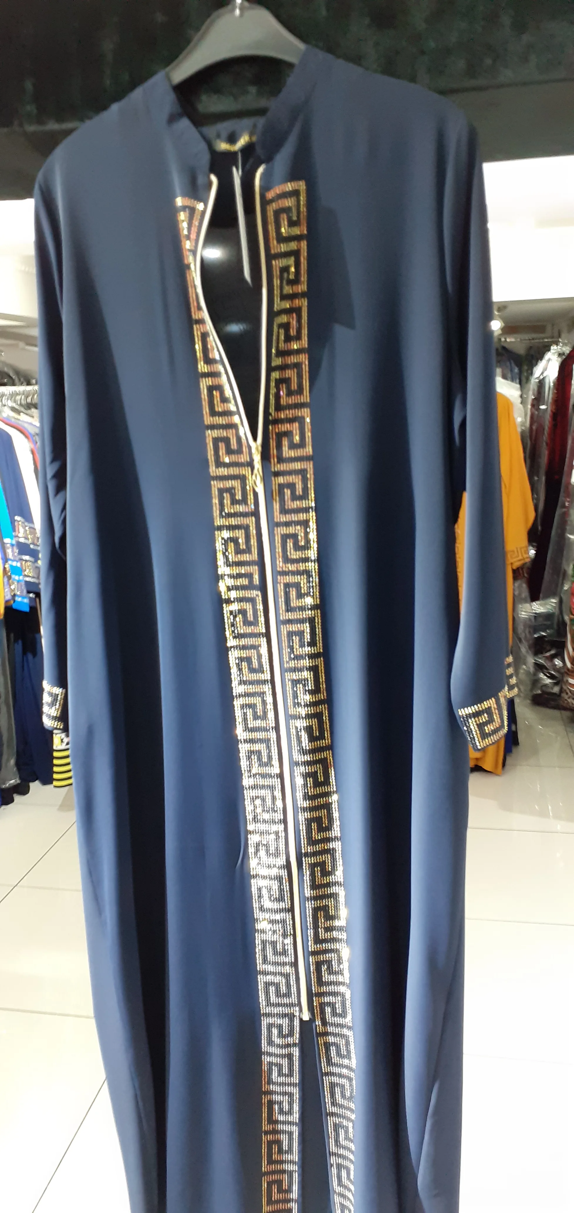 Abaya Nigeria Hijab Clothing 2022 Moroccan Fashion Chain Navy Blue Color Without Hood Long Sleeve Zipper
Abaya Nigeria Hijab Clothing 2022 Moroccan Fashion Chain Navy Blue Color Without Hood Long Sleeve Zipper