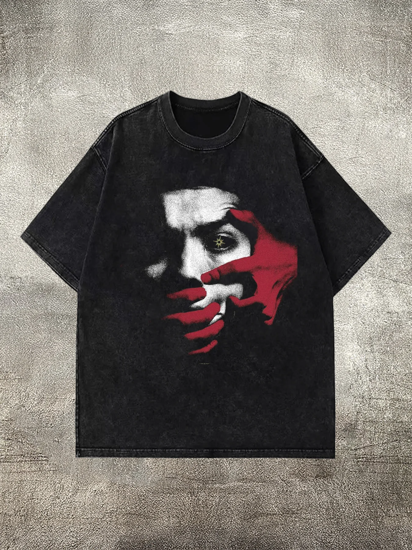230g cotton men's washed black T - shirt, with creative graphic of a red hand covering the face, for a distinctive daily look
230g cotton men's washed black T - shirt, with creative graphic of a red hand covering the face, for a distinctive daily look