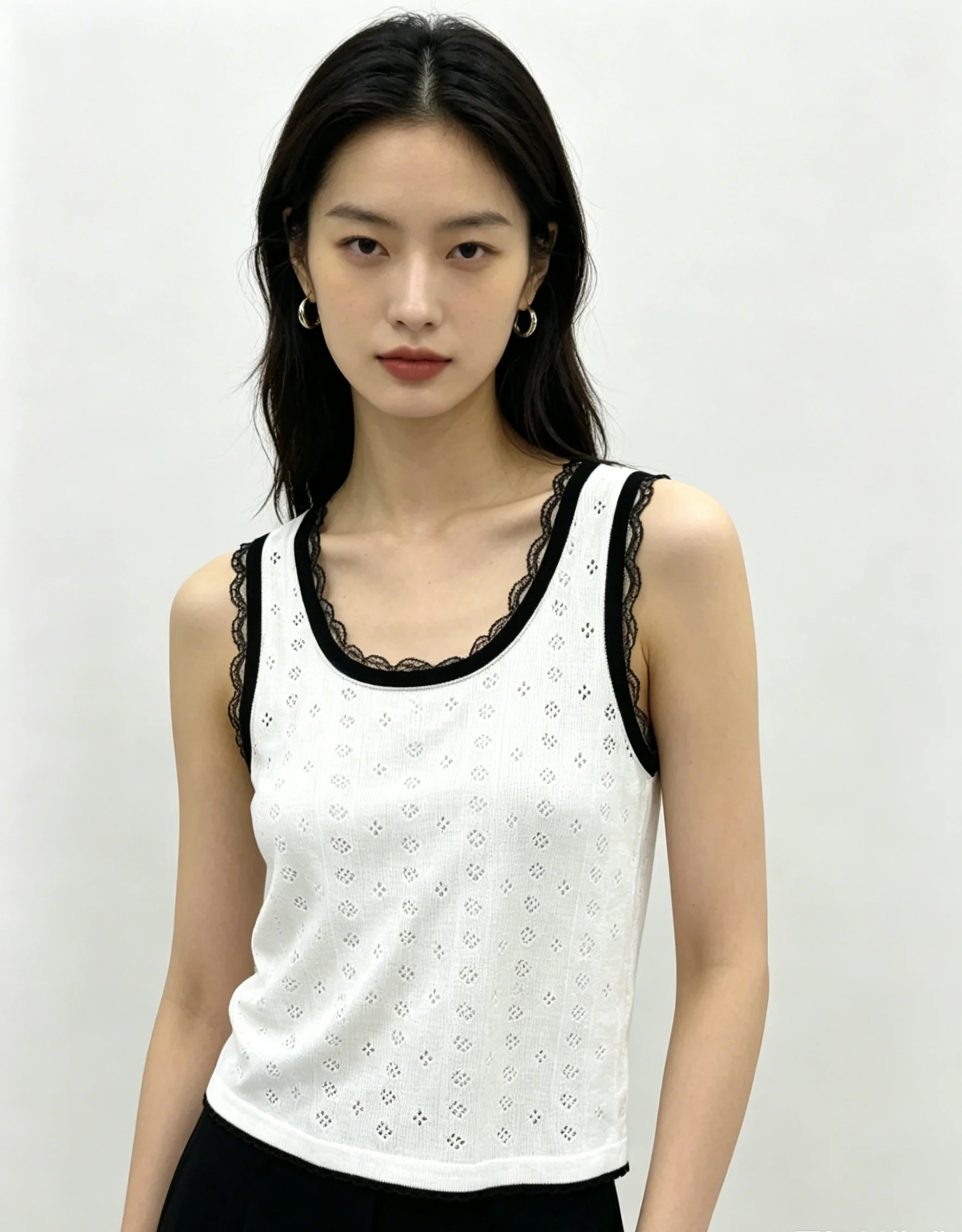 26Ss Spring/Summer Latest Women's Lace Decorated Contrasting Edging Knitted Backless Top LH117
26Ss Spring/Summer Latest Women's Lace Decorated Contrasting Edging Knitted Backless Top LH117