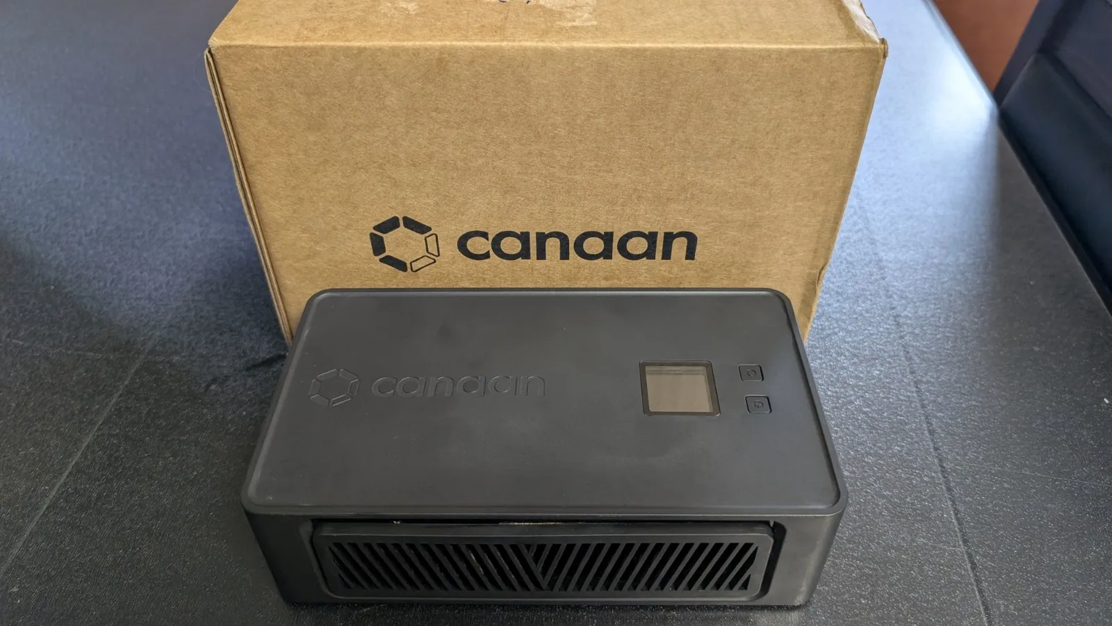 AS BUY 2 GET 1 FREE Canaan Avalon Nano 3 ASIC BTC - Miner ~4TH USB-C
AS BUY 2 GET 1 FREE Canaan Avalon Nano 3 ASIC BTC - Miner ~4TH USB-C