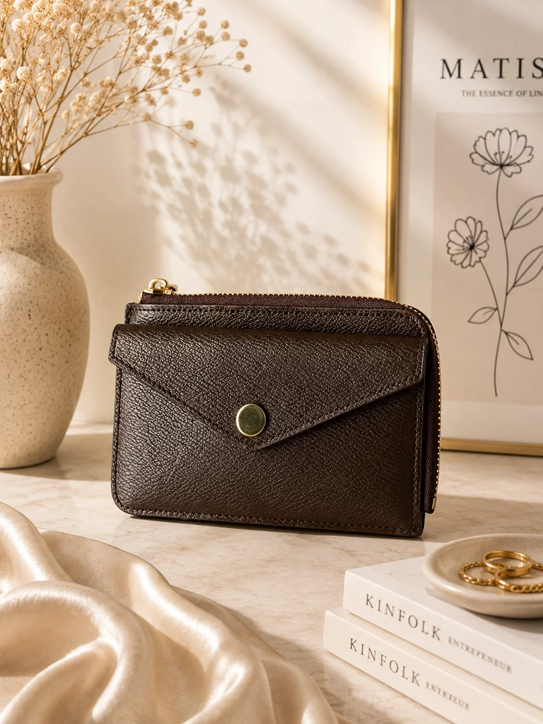 2026 Fashion New Luxury Women's Bag Wallet Card Holder 13X9.5X2.5CM Printed Canvas Buckle Card Holder Without Box
2026 Fashion New Luxury Women's Bag Wallet Card Holder 13X9.5X2.5CM Printed Canvas Buckle Card Holder Without Box
