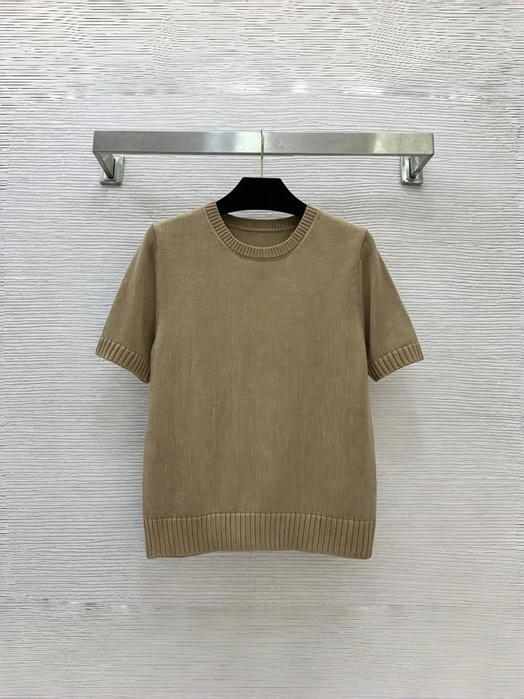 Summer Women's Short Sleeved Knitted Top Round Neck Contrasting Letter Print Gold Thread Blended Pullover Loose T-shirt
Summer Women's Short Sleeved Knitted Top Round Neck Contrasting Letter Print Gold Thread Blended Pullover Loose T-shirt