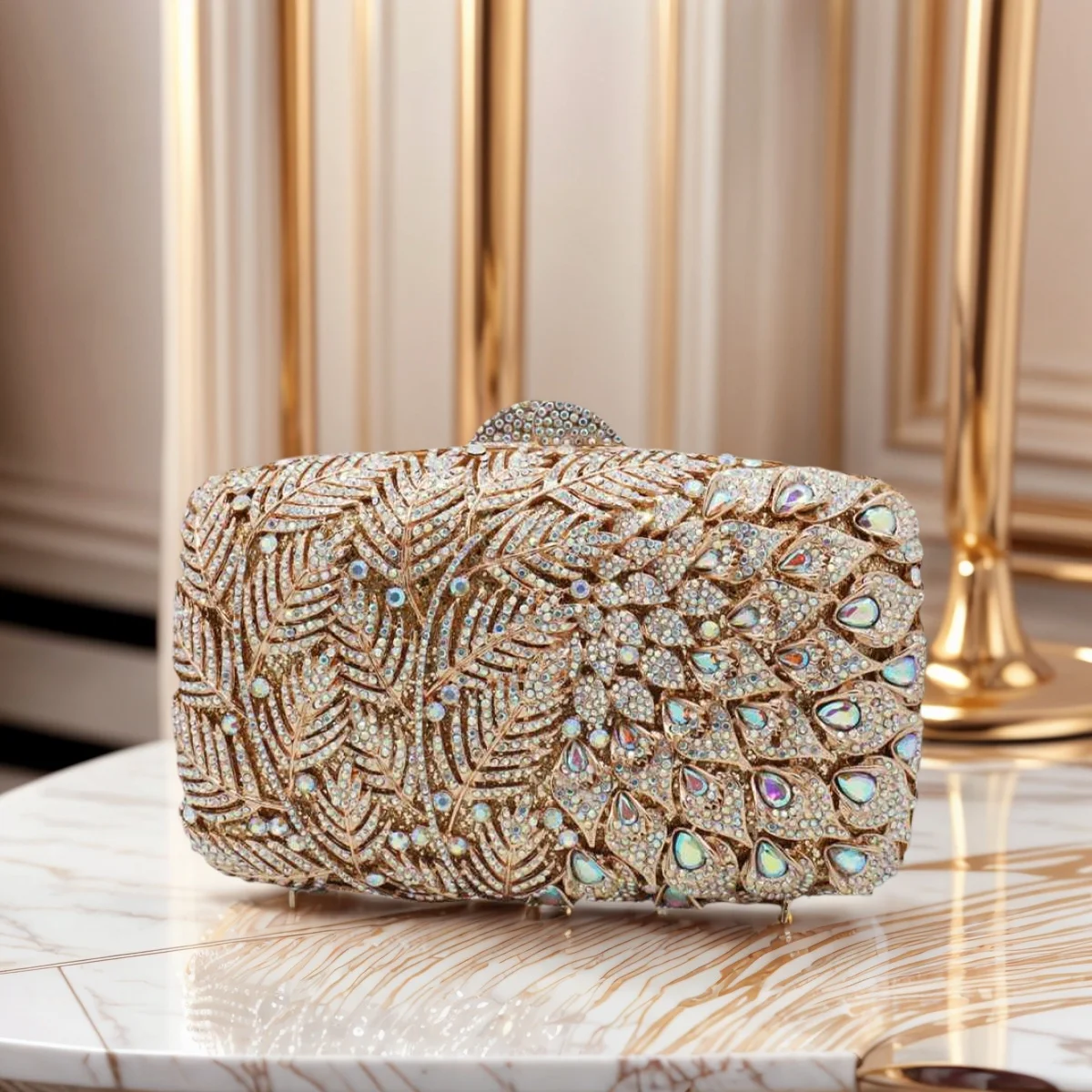 Elegant Women Leaf Pattern Evening Bag Chic Rhinestone Square Shape Handbag Bridal Wedding Clutch Purse for Cocktail Party
Elegant Women Leaf Pattern Evening Bag Chic Rhinestone Square Shape Handbag Bridal Wedding Clutch Purse for Cocktail Party