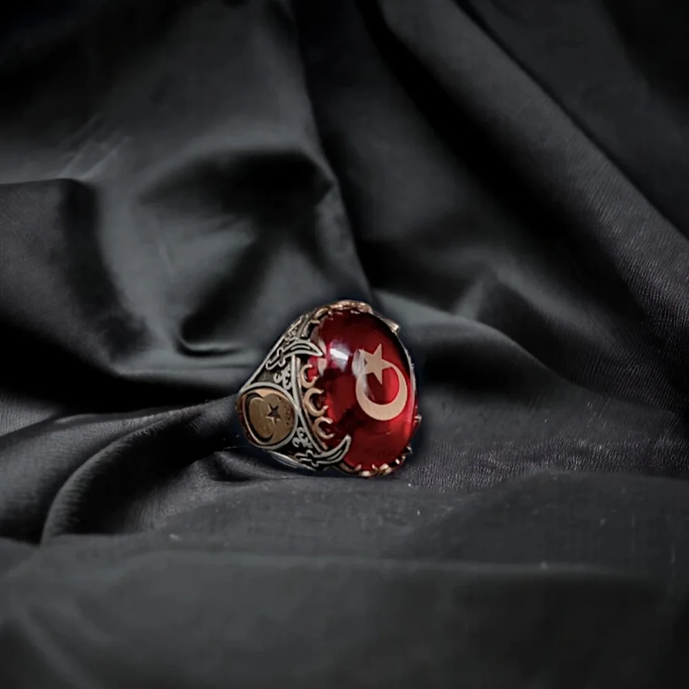 Men's Red Fire Amber Moon and Star Sterling Silver Ring and Bracelet - Unique Gift Jewelry Set - Fathers Day Gift
Men's Red Fire Amber Moon and Star Sterling Silver Ring and Bracelet - Unique Gift Jewelry Set - Fathers Day Gift