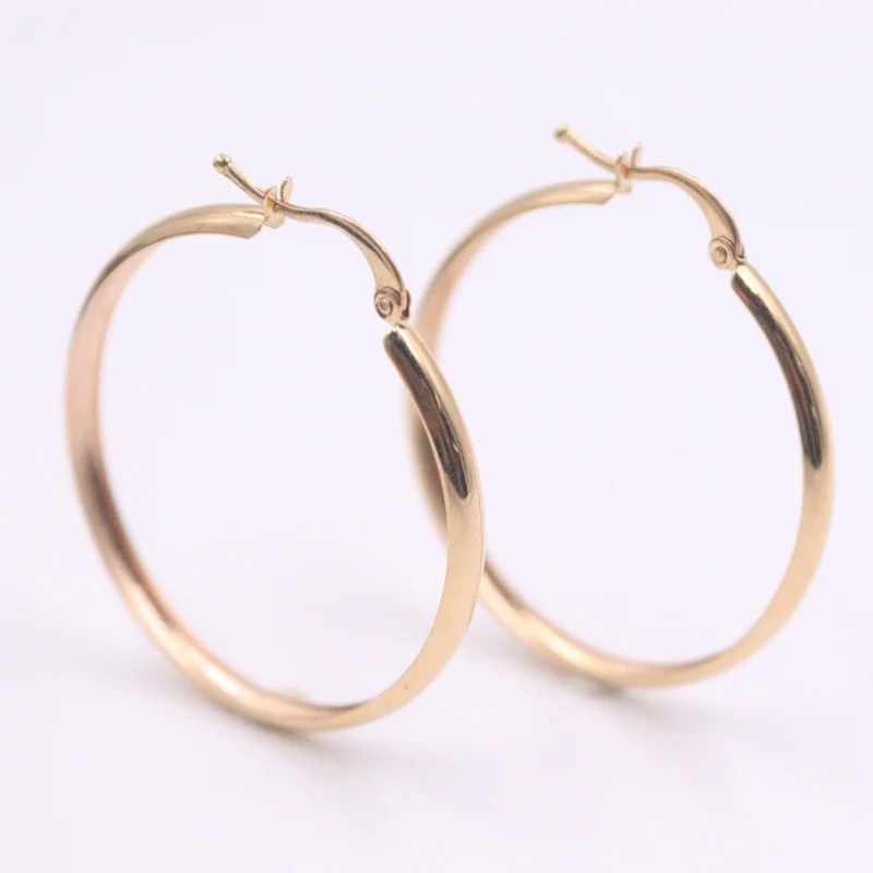 New Solid Pure 18Kt Rose Gold Earrings Women Smooth Hoop Earrings 2.5-2.7g 32x3mm
New Solid Pure 18Kt Rose Gold Earrings Women Smooth Hoop Earrings 2.5-2.7g 32x3mm