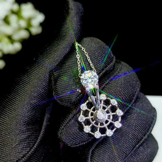 2021 new shiny moissanite gemstone necklace for women pendant jewelry real 925 sterling silver girl birthday gift can rotate
2021 new shiny moissanite gemstone necklace for women pendant jewelry real 925 sterling silver girl birthday gift can rotate