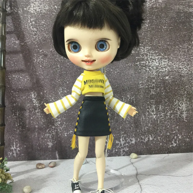 Одежда для кукол Blythes, подходит для 2 комплектов со стильным, универсальным топом без пупка с монографом 1/6 + сексуальной черной юбкой с закрывающей ягодицы
Одежда для кукол Blythes, подходит для 2 комплектов со стильным, универсальным топом без пупка с монографом 1/6 + сексуальной черной юбкой с закрывающей ягодицы