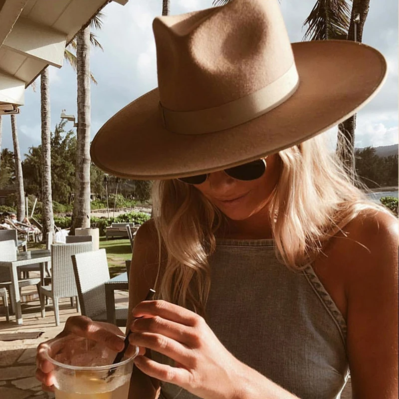 Brand New Wool Bowler Hat Large Brim Fashion Show hats for Women . Holiday Pattery Dress Jazz Hat
Brand New Wool Bowler Hat Large Brim Fashion Show hats for Women . Holiday Pattery Dress Jazz Hat