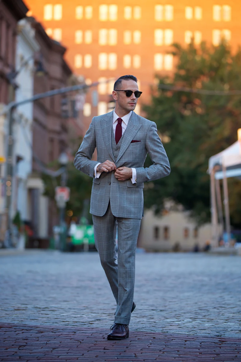 3 Pieces Plaid Casual Men Wedding Tuxedos Blazer&Pants&Vest Groomsmen Suit Mens Custom Made
3 Pieces Plaid Casual Men Wedding Tuxedos Blazer&Pants&Vest Groomsmen Suit Mens Custom Made