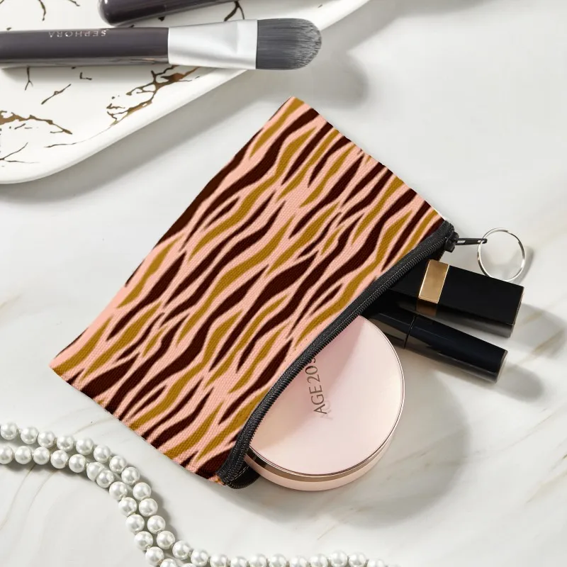 New Trend Animal Skin Printing Women And Men Coin Purse Lady Wallet Canvas Small Bag With A Zipper For cool girls and boys
New Trend Animal Skin Printing Women And Men Coin Purse Lady Wallet Canvas Small Bag With A Zipper For cool girls and boys