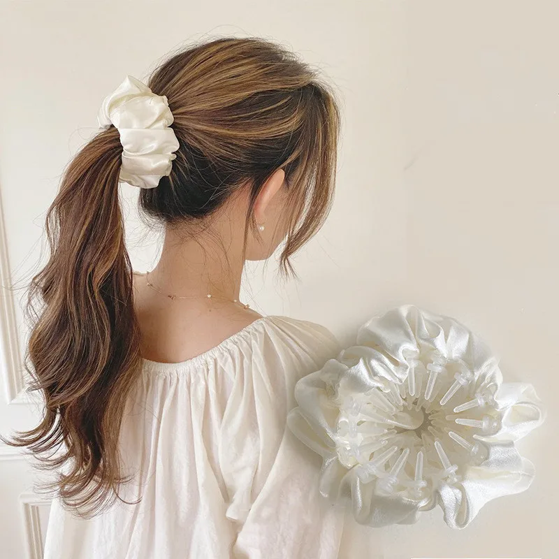 Fashion New Hair Clip Bun Ponytail Holder Hair Tools Bird Nest Hair Scrunchies Hair Claws For Women Girls Trend Hair Accessories
Fashion New Hair Clip Bun Ponytail Holder Hair Tools Bird Nest Hair Scrunchies Hair Claws For Women Girls Trend Hair Accessories