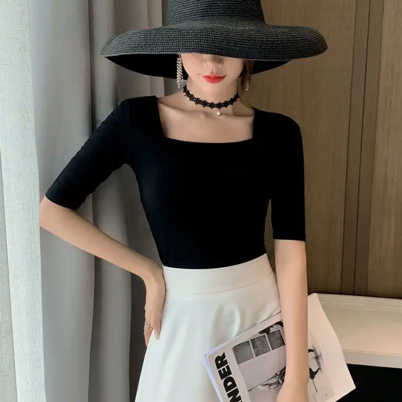 Women's Black Elegant Square Neck Short Sleeve T Shirt 2021 Summer Vintage Solid Color Tees Casual Streetwear Tshirt Tops
Women's Black Elegant Square Neck Short Sleeve T Shirt 2021 Summer Vintage Solid Color Tees Casual Streetwear Tshirt Tops