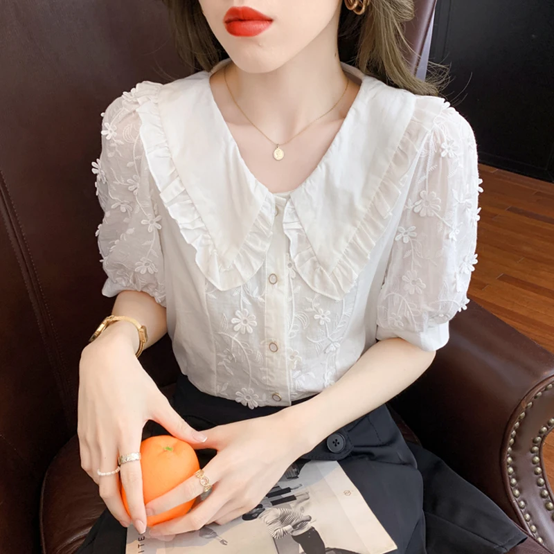 2021 French Summer Womens Tops Embroidery Casual Blouse Button Short Sleeve Elegant Shirt Women Korean Style Ladies Tops Chic
2021 French Summer Womens Tops Embroidery Casual Blouse Button Short Sleeve Elegant Shirt Women Korean Style Ladies Tops Chic