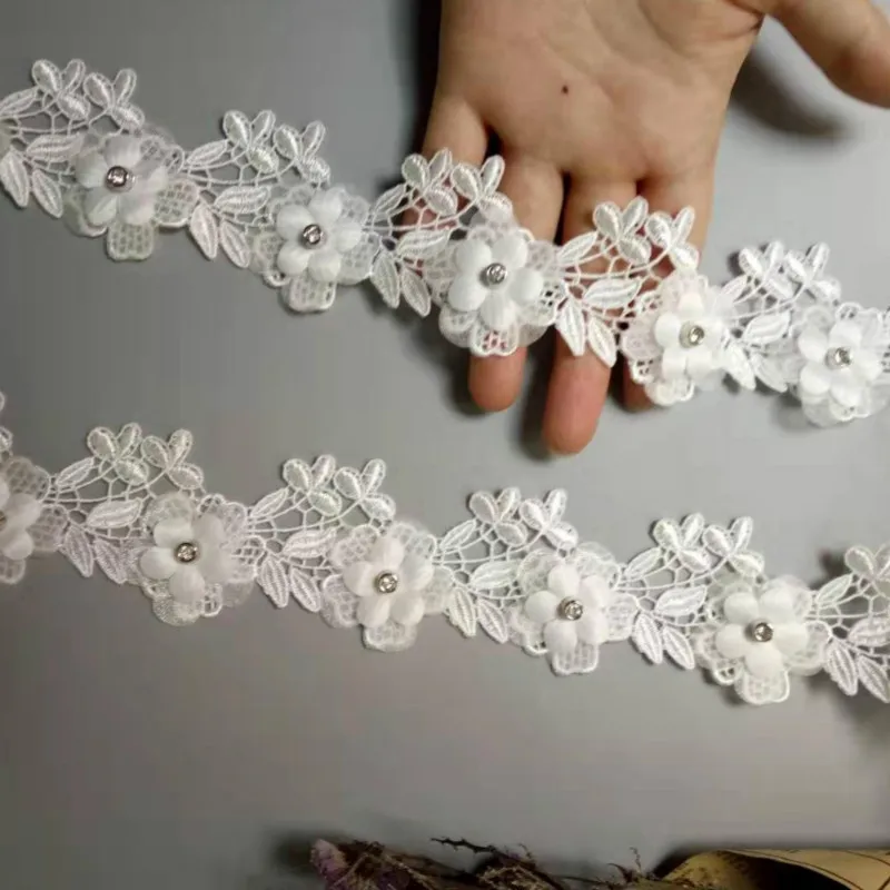 2 Yard White Soluble Polyester Colorful Rose Flower Embroidered Lace Trim Ribbon Fabric Sewing Craft For Costume Wedding Dress
2 Yard White Soluble Polyester Colorful Rose Flower Embroidered Lace Trim Ribbon Fabric Sewing Craft For Costume Wedding Dress