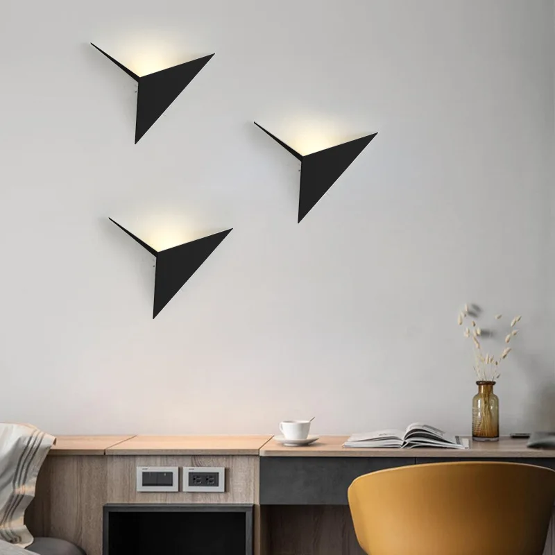 Nordic Simple Triangle Shape LED Wall Lamp Modern Style Indoor Wall Light Living Room Lights LED 3W AC85-265V Indoor Lighting
Nordic Simple Triangle Shape LED Wall Lamp Modern Style Indoor Wall Light Living Room Lights LED 3W AC85-265V Indoor Lighting