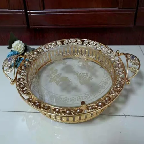 European style creative metal glass fruit plate KTV hotel home furnishing table glass fruit plate glass cake plate
European style creative metal glass fruit plate KTV hotel home furnishing table glass fruit plate glass cake plate