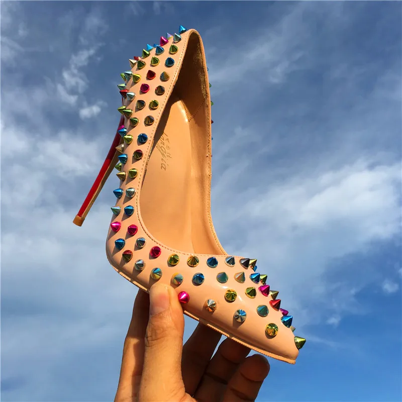 Spring color rivet pointed shallow mouth stiletto single shoes banquet dress all-match large size small size women's shoes
Spring color rivet pointed shallow mouth stiletto single shoes banquet dress all-match large size small size women's shoes