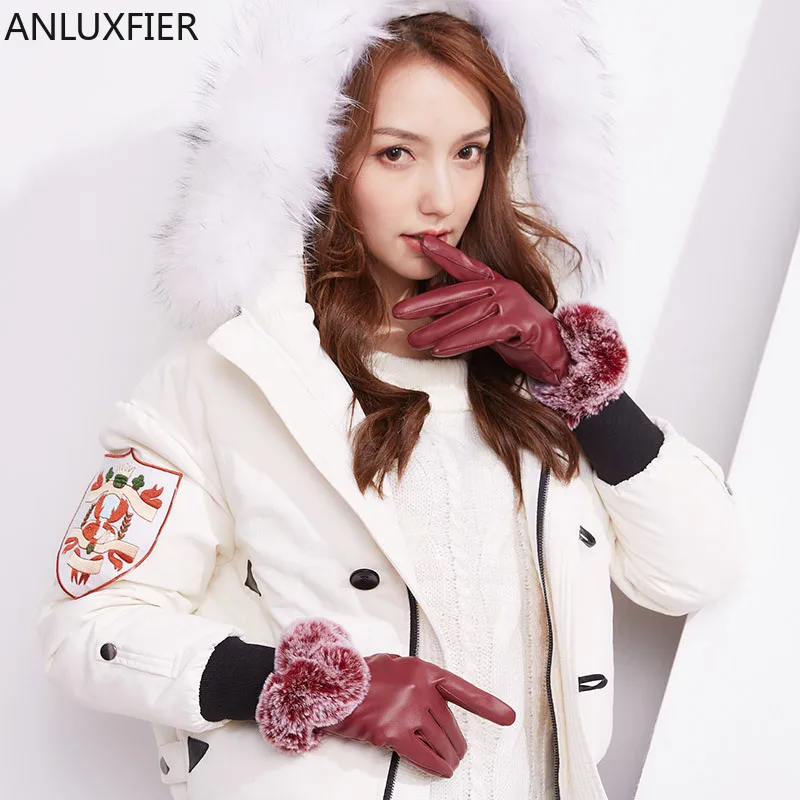 H10036 Women Leather Gloves Winter Autumn Riding Touch Screen Mittens Lady Plush Warm Korean Students Lovely Windproof Hand Muff
H10036 Women Leather Gloves Winter Autumn Riding Touch Screen Mittens Lady Plush Warm Korean Students Lovely Windproof Hand Muff