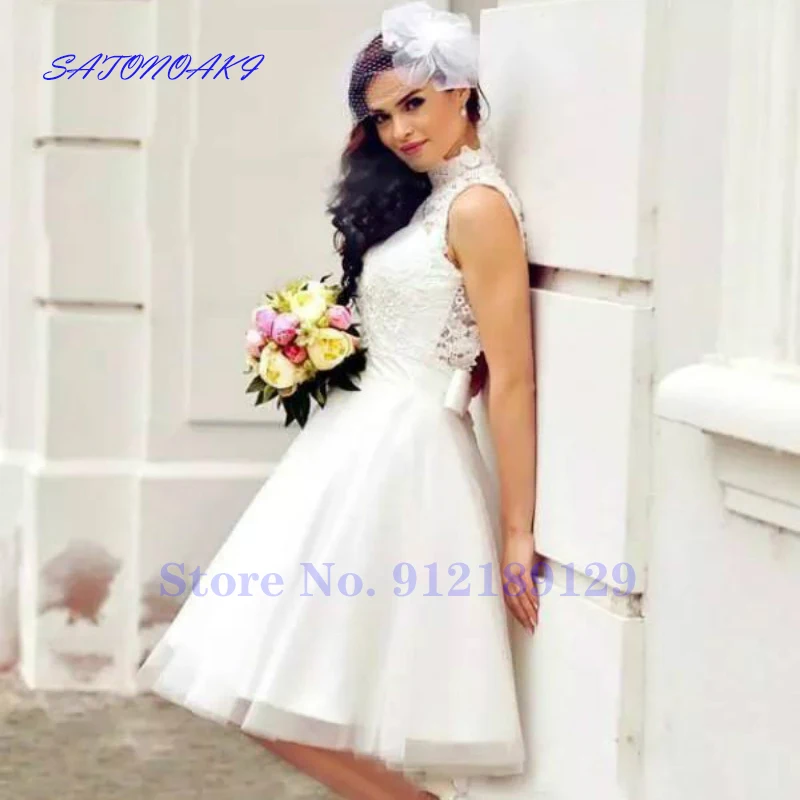 Customized Vintage Boho Lace Short A Line Wedding Dress for Bride High Neck Knee Length Party Bridal Gowns Vestidos De Novia
Customized Vintage Boho Lace Short A Line Wedding Dress for Bride High Neck Knee Length Party Bridal Gowns Vestidos De Novia