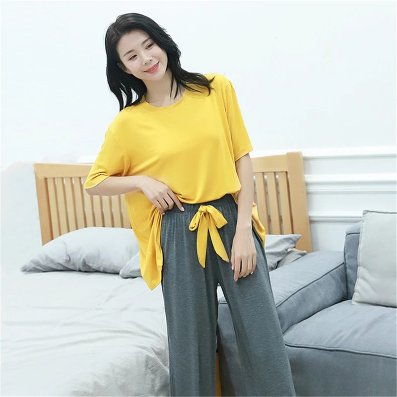 Net red pajamas hit the color Modal short-sleeved trousers loose nightgown two-piece kimono home clothes bride pajamas new 2020
Net red pajamas hit the color Modal short-sleeved trousers loose nightgown two-piece kimono home clothes bride pajamas new 2020