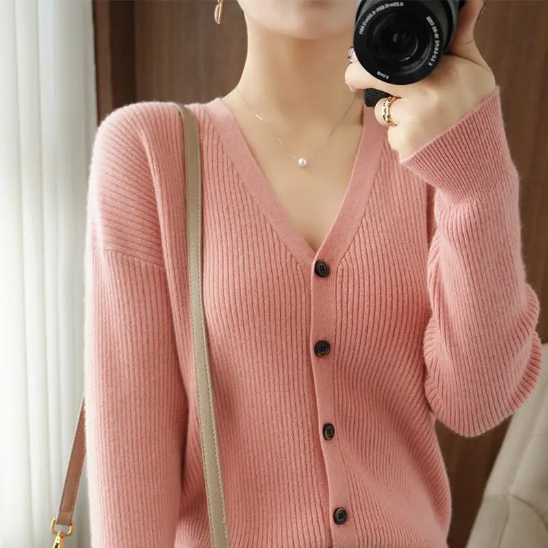 Tailor Sheep Pure Merino Wool Cardigan Sweater Women's V-neck Long Sleeved All Match Small Coat Loose Spring Fall Solid Color
Tailor Sheep Pure Merino Wool Cardigan Sweater Women's V-neck Long Sleeved All Match Small Coat Loose Spring Fall Solid Color