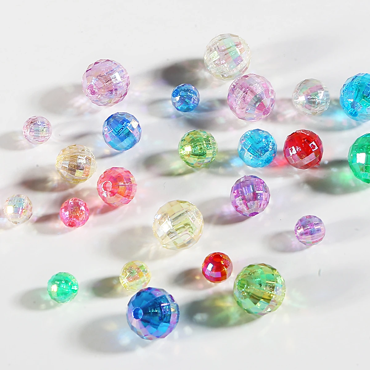 Случайный цвет AB радужные бусины разделение резка Прозрачная Акриловая поверхность аксессуары бусины для DIY для изготовления украшений вручную
Случайный цвет AB радужные бусины разделение резка Прозрачная Акриловая поверхность аксессуары бусины для DIY для изготовления украшений вручную
