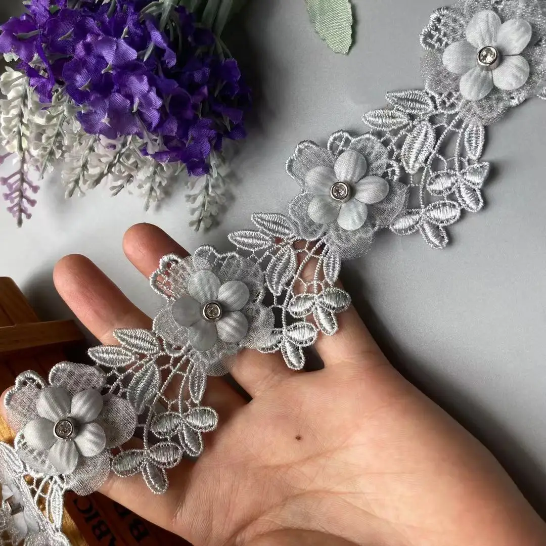 1 yard Gray Pearl Beaded Embroidered Flower Lace Trim Floral Applique Patches Fabric Sewing Craft Vintage Wedding Dress New
1 yard Gray Pearl Beaded Embroidered Flower Lace Trim Floral Applique Patches Fabric Sewing Craft Vintage Wedding Dress New