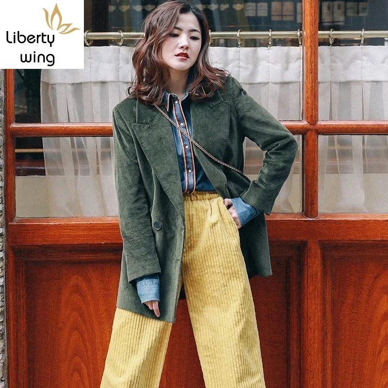 Autumn Winter Women Corduroy Suits Jacket Double Breasted Padded Warm Suit Coat Fashion Office Lady Loose Fit Outwear Jackets
Autumn Winter Women Corduroy Suits Jacket Double Breasted Padded Warm Suit Coat Fashion Office Lady Loose Fit Outwear Jackets