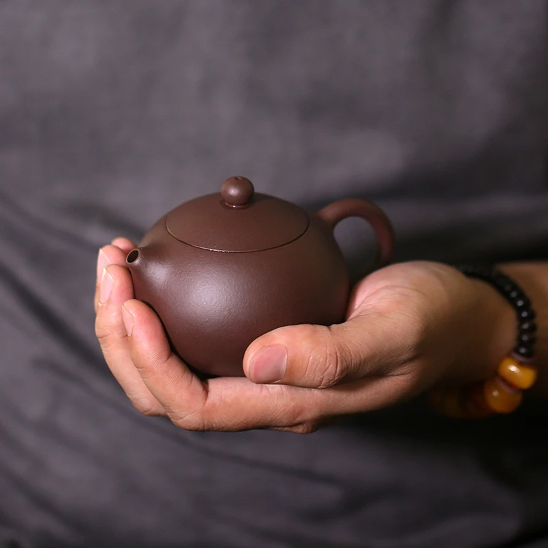 ★Yixing recommended small pure manual and old xi shi purple clay pot teapot famous teapot tea gift sets
★Yixing recommended small pure manual and old xi shi purple clay pot teapot famous teapot tea gift sets
