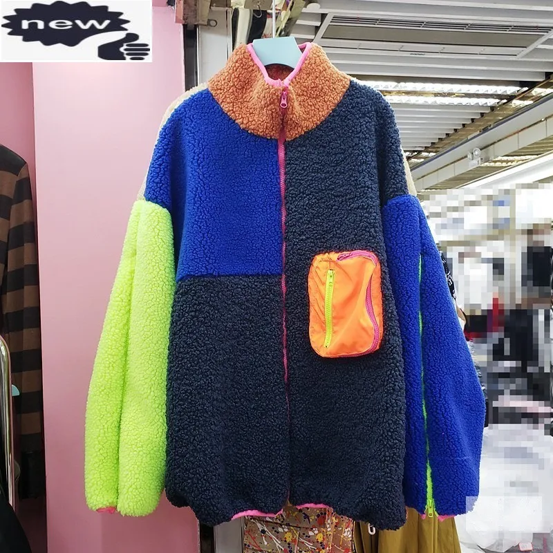 Womens Winter New Fashion Loose Spliced Lamb Wool Short Warm Coat Streetwear Vintage O-Neck Zipper Pockets Female Outerwear
Womens Winter New Fashion Loose Spliced Lamb Wool Short Warm Coat Streetwear Vintage O-Neck Zipper Pockets Female Outerwear