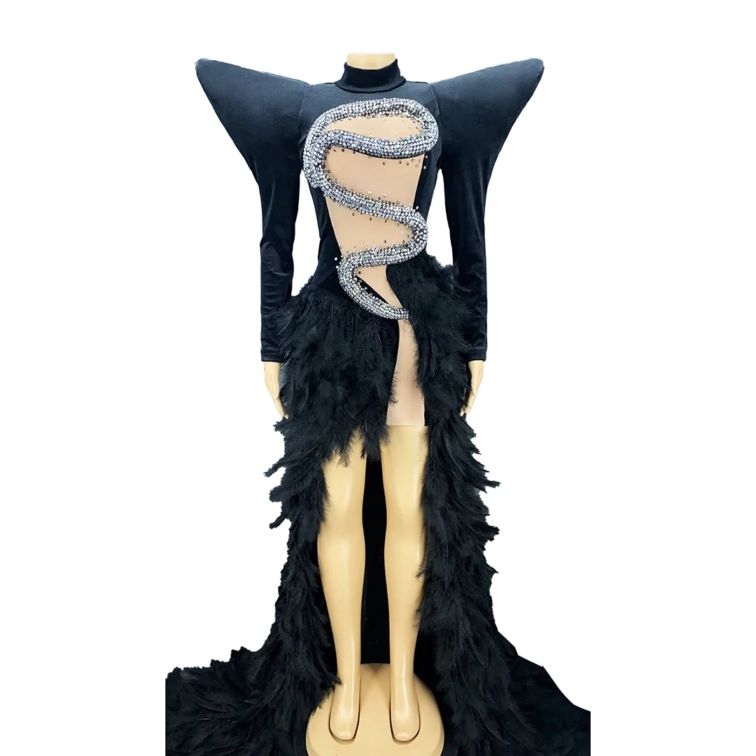 Black Velvet Rhinestone Feather Trains Long Dresses for Women Evening Birthday Celebrate Transparent Costume Dancer Prom Dress
Black Velvet Rhinestone Feather Trains Long Dresses for Women Evening Birthday Celebrate Transparent Costume Dancer Prom Dress