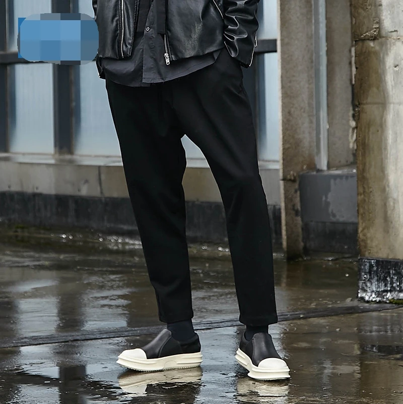 2020 original hair stylist all-match trendy pants catwalk dark black mountain style Hong Kong men's casual pants
2020 original hair stylist all-match trendy pants catwalk dark black mountain style Hong Kong men's casual pants