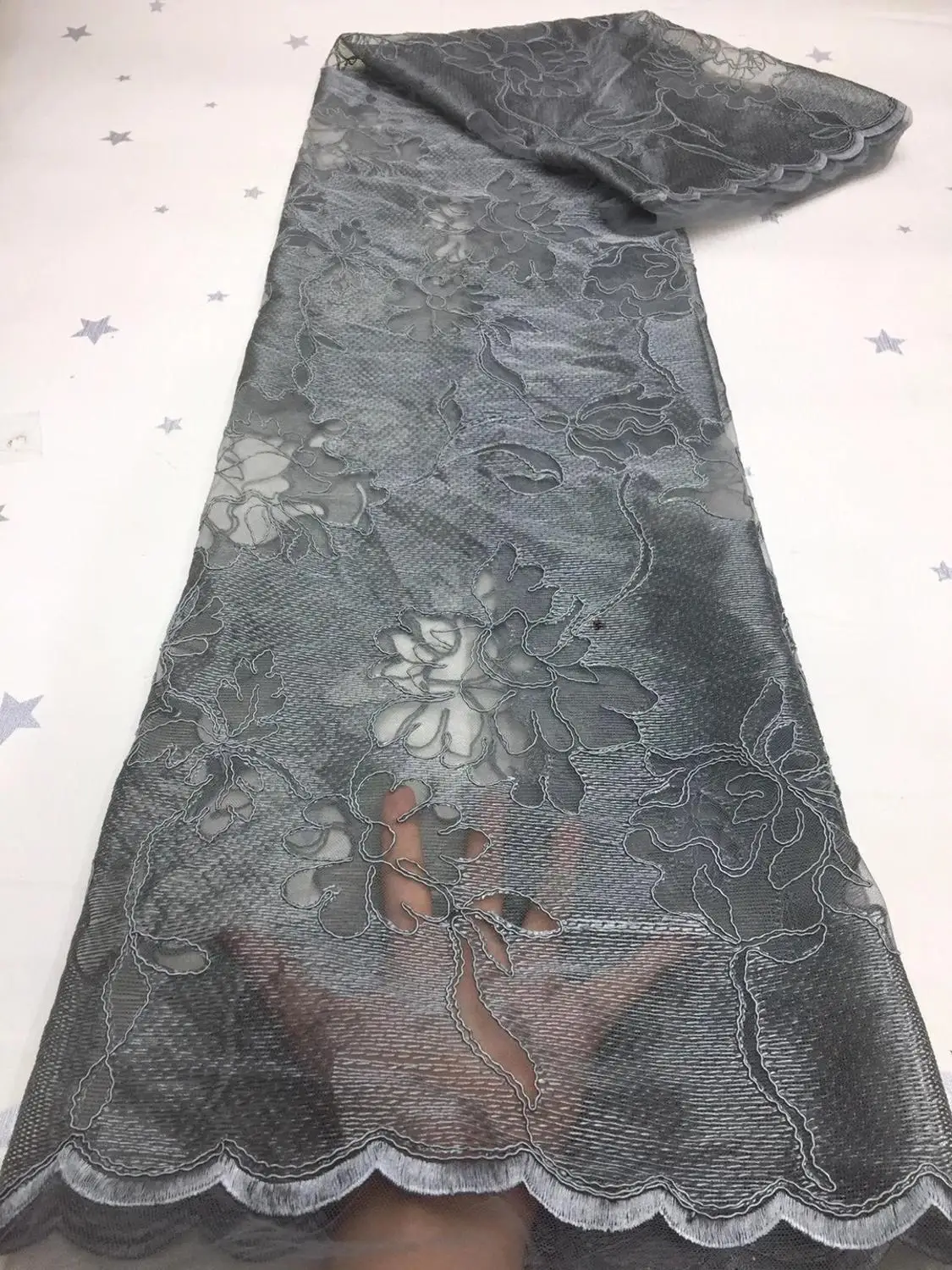 French Lace Fabric Nigerian Lace Fabric 5 Yards African Fabric Embroidery Tulle Lace Fabric for Party Dress ML8648
French Lace Fabric Nigerian Lace Fabric 5 Yards African Fabric Embroidery Tulle Lace Fabric for Party Dress ML8648