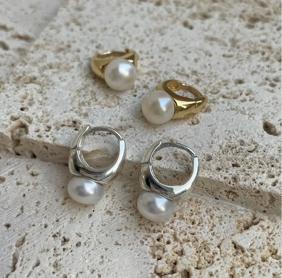 18K Gold 100% Authentic 925 Sterling silver Freshwater Pearl circle Geometric Hoop Earrings Piercing Fine Jewelry C-C802
18K Gold 100% Authentic 925 Sterling silver Freshwater Pearl circle Geometric Hoop Earrings Piercing Fine Jewelry C-C802