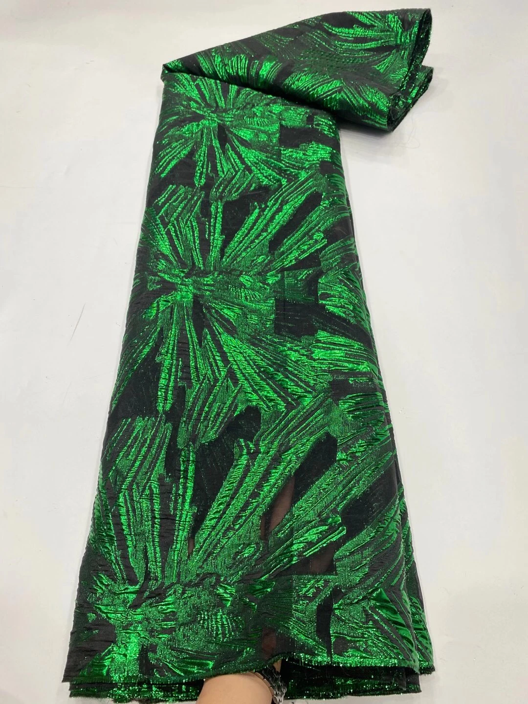 Green French Jacquard Lace Fabric African Organza Lace Fabric Brocade Bridal Material For Nigerian Wedding Party Dress KDP20126
Green French Jacquard Lace Fabric African Organza Lace Fabric Brocade Bridal Material For Nigerian Wedding Party Dress KDP20126