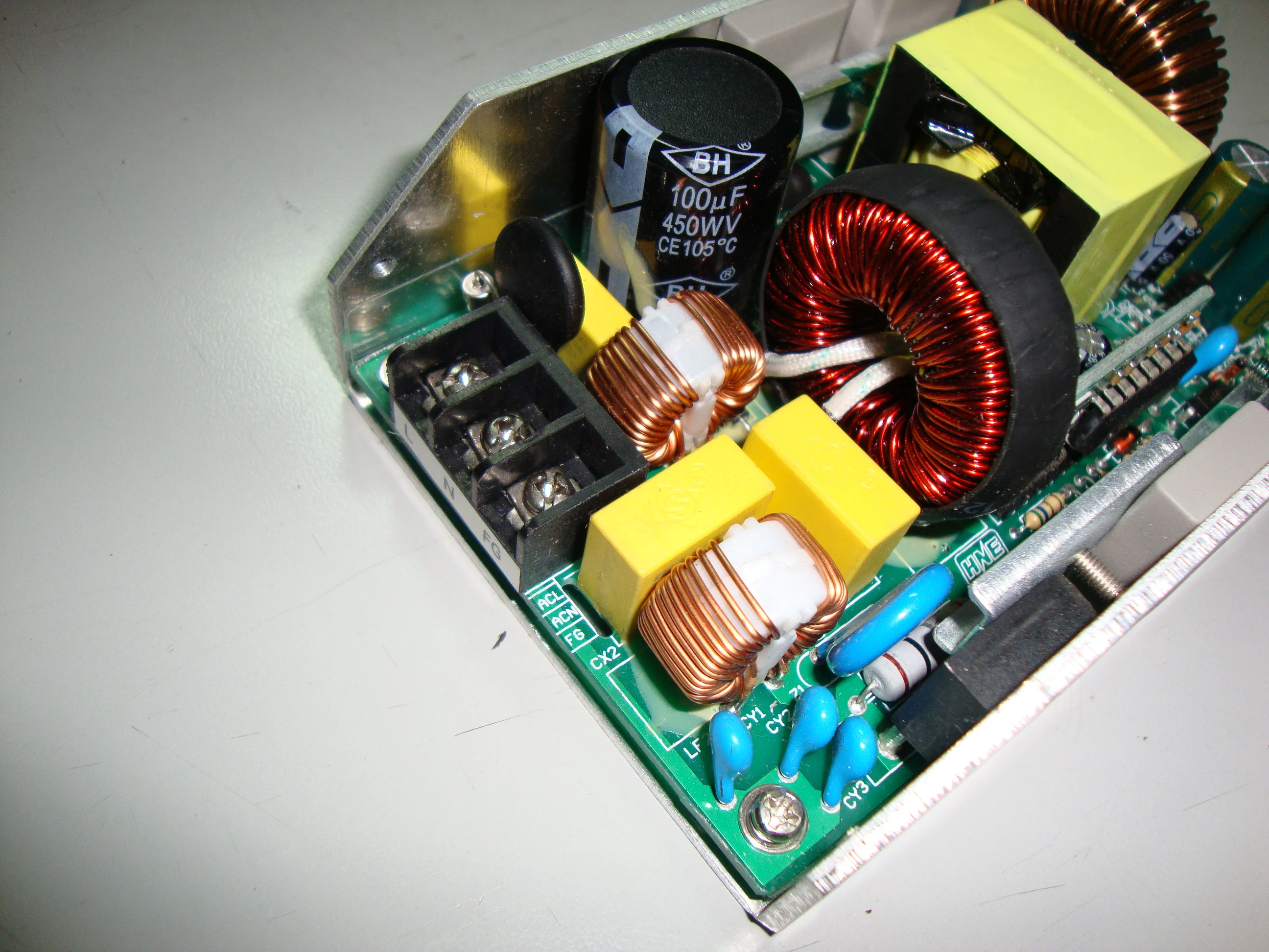 Digital Power Amplifier Power Supply with PFC 36V / 11a 12V / 1A 400W, Overall Dimension 127 * 82 * 45
Digital Power Amplifier Power Supply with PFC 36V / 11a 12V / 1A 400W, Overall Dimension 127 * 82 * 45