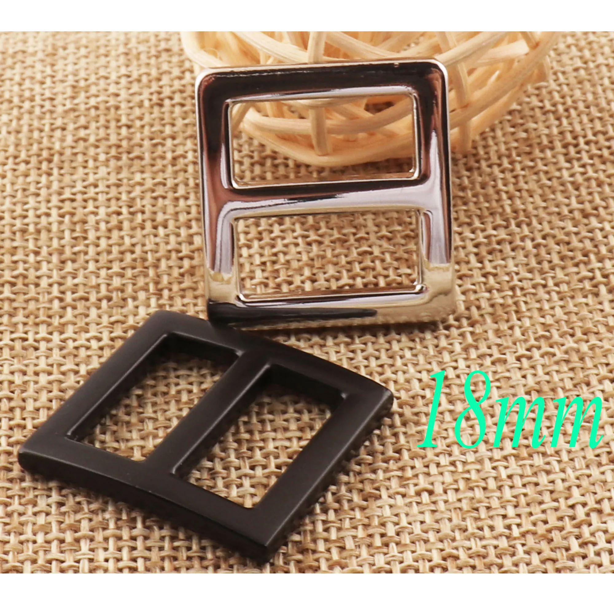 12 Pcs Black/Silver Slide Buckles Belt Adjuster Buckles,Bag Luggage Straps Metal Bag Hardware Purse Handbag Buckle Wholesale
12 Pcs Black/Silver Slide Buckles Belt Adjuster Buckles,Bag Luggage Straps Metal Bag Hardware Purse Handbag Buckle Wholesale