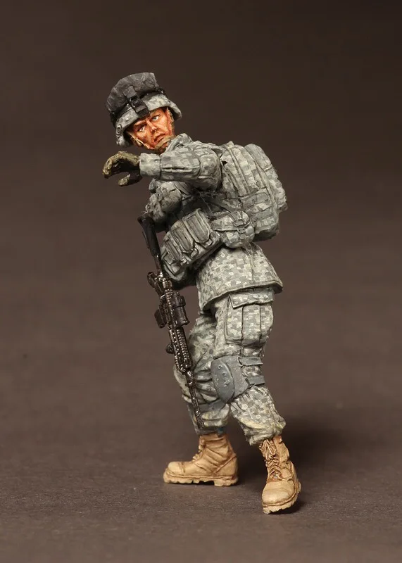 Фигурка модели из смолы 1/35, GK, военная тема, комплект в разобранном и неокрашенном виде
Фигурка модели из смолы 1/35, GK, военная тема, комплект в разобранном и неокрашенном виде