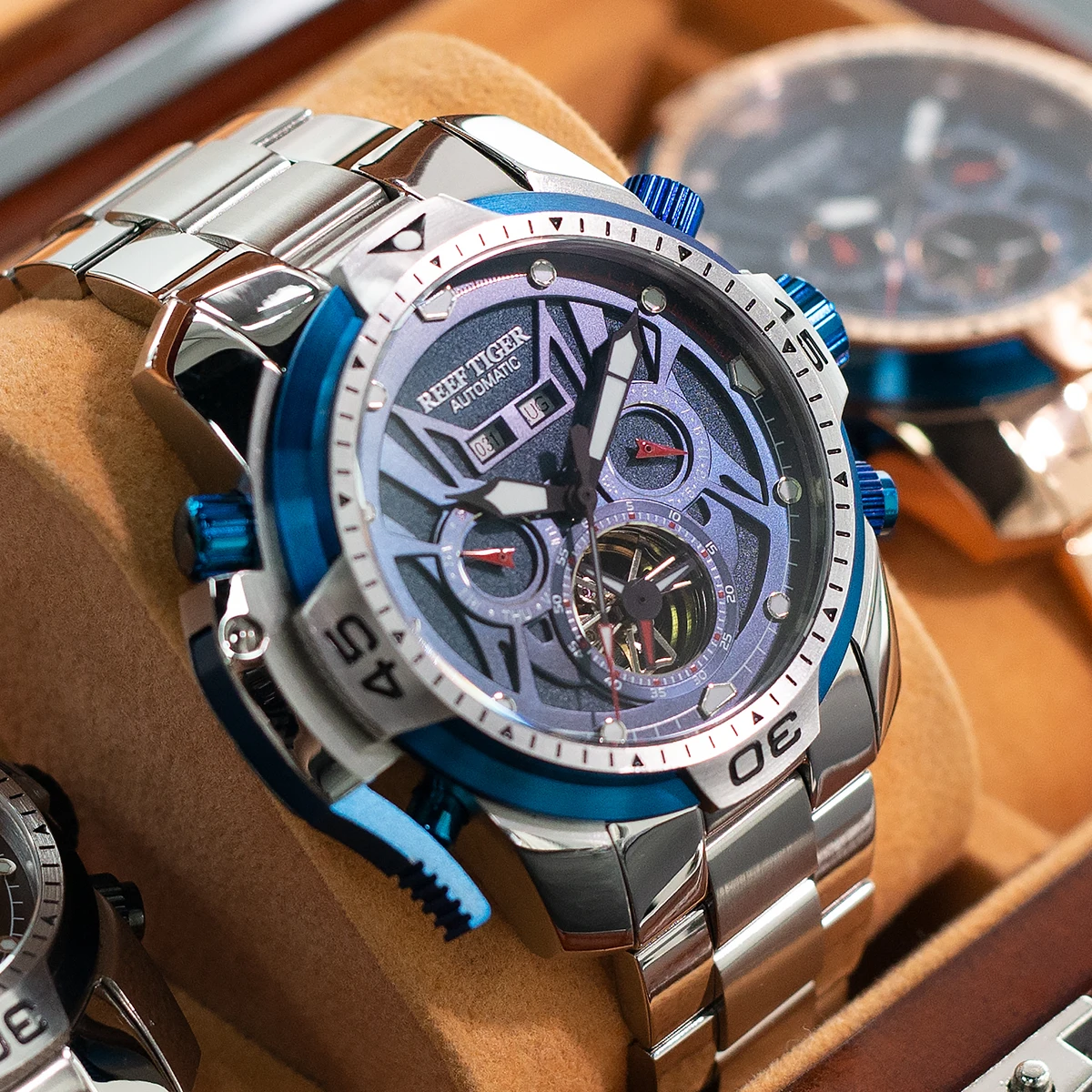 Reef Tiger Мужские автоматические часы, мужские часы Водонепроницаемые механические наручные часы с автоматическим заводом Светящееся сапфировое зеркало Лучший люксовый бренд
Reef Tiger Мужские автоматические часы, мужские часы Водонепроницаемые механические наручные часы с автоматическим заводом Светящееся сапфировое зеркало Лучший люксовый бренд