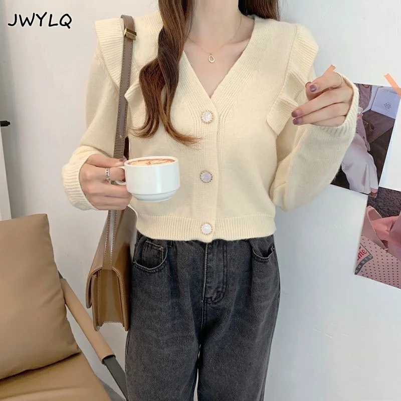 Vintage Women Sweater Ruffles Patchwork Autumn 2022 Korean Fashion Cardigan Long Sleeve Outwear Solid Loose All-match Cardigans
Vintage Women Sweater Ruffles Patchwork Autumn 2022 Korean Fashion Cardigan Long Sleeve Outwear Solid Loose All-match Cardigans