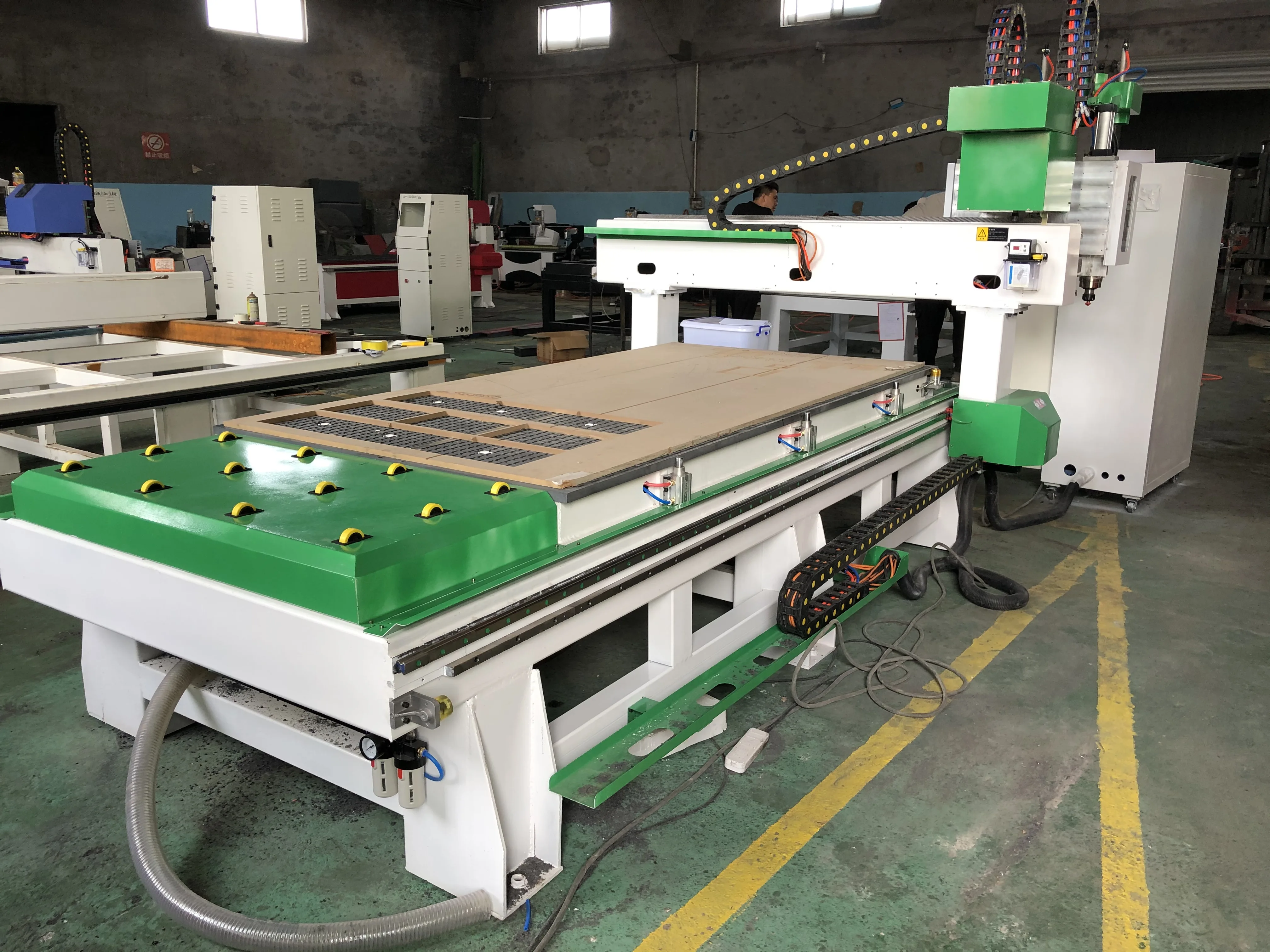 ROBOTEC 2130 woodworking machine router cnc wood cutter 2100x3000mm atc cnc router machine for MDF sheet and door furniture
ROBOTEC 2130 woodworking machine router cnc wood cutter 2100x3000mm atc cnc router machine for MDF sheet and door furniture