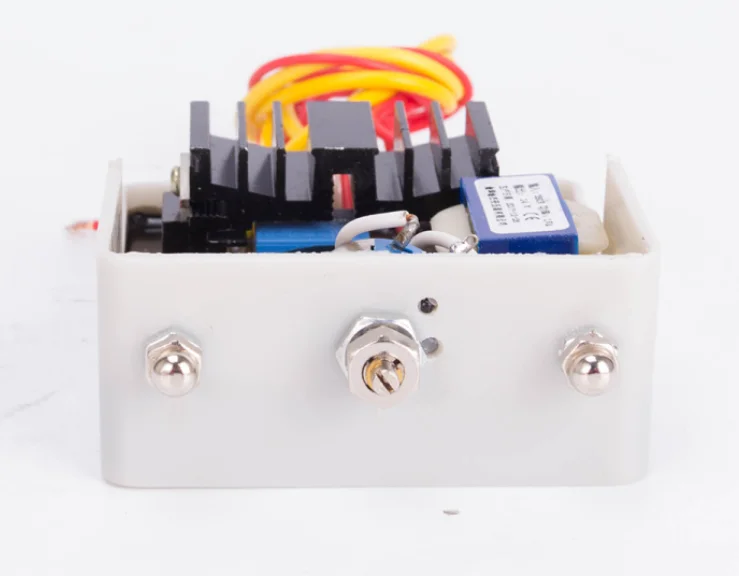GB170C third harmonic 380V brush generator voltage regulator board single three-phase automatic voltage regulator regulator
GB170C third harmonic 380V brush generator voltage regulator board single three-phase automatic voltage regulator regulator
