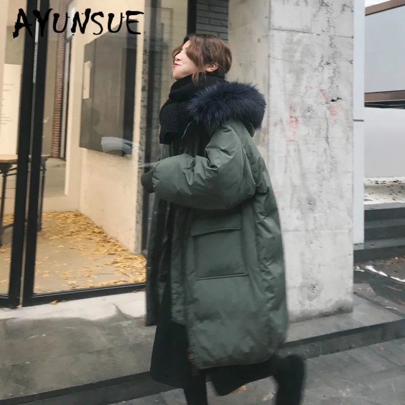 90% White White Duck Down Jacket Women Clothes 2020 Winter Coat Women Raccoon Fur Collar Puffer Jacket Women Warm Parka YY2196
90% White White Duck Down Jacket Women Clothes 2020 Winter Coat Women Raccoon Fur Collar Puffer Jacket Women Warm Parka YY2196