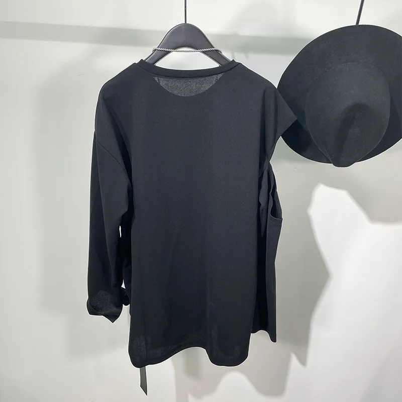 Men's Single Sleeve T-Shirt Spring And Summer New Solid Color Round Collar Personality Irregular Slit Hole Design T-Shirt
Men's Single Sleeve T-Shirt Spring And Summer New Solid Color Round Collar Personality Irregular Slit Hole Design T-Shirt