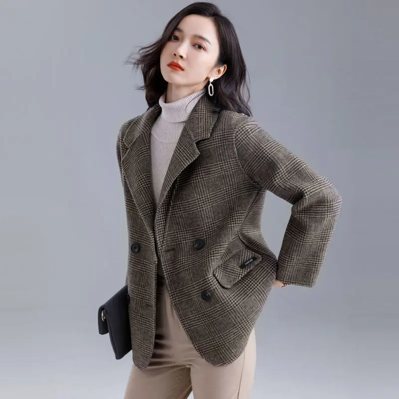 Korean Women's Autumn Plaid Suit Jacket New Spring and Autumn All-match Casual Double-sided Jacket Women's Clothing
Korean Women's Autumn Plaid Suit Jacket New Spring and Autumn All-match Casual Double-sided Jacket Women's Clothing