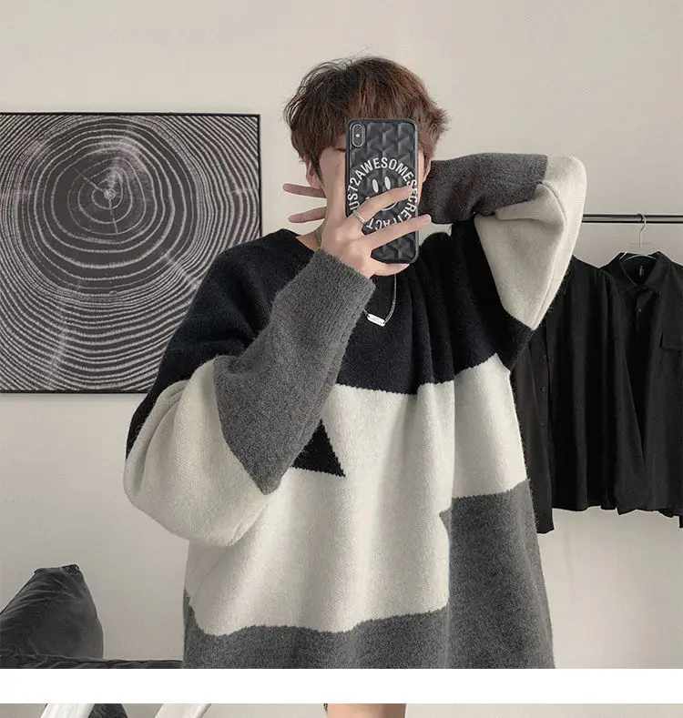 Winter college style color-blocking streetwear men's Korean version of the trend new sweater round neck loose bottoming clothes
Winter college style color-blocking streetwear men's Korean version of the trend new sweater round neck loose bottoming clothes