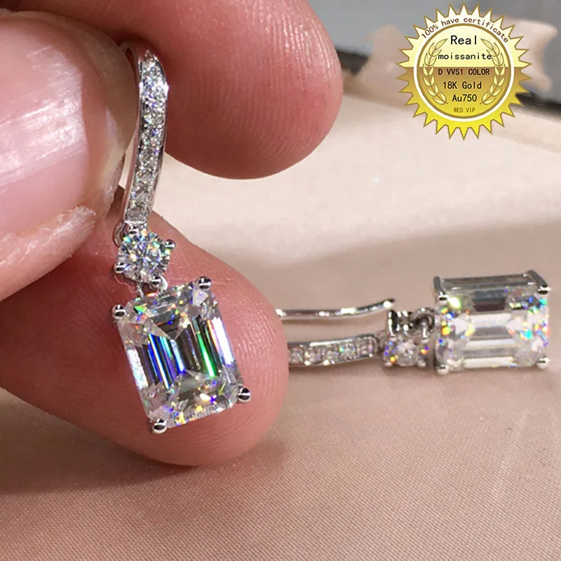 AU750 18K Gold A pair of Earrings 1CT D Color Moissanite Earrings For Women M-0.20
AU750 18K Gold A pair of Earrings 1CT D Color Moissanite Earrings For Women M-0.20
