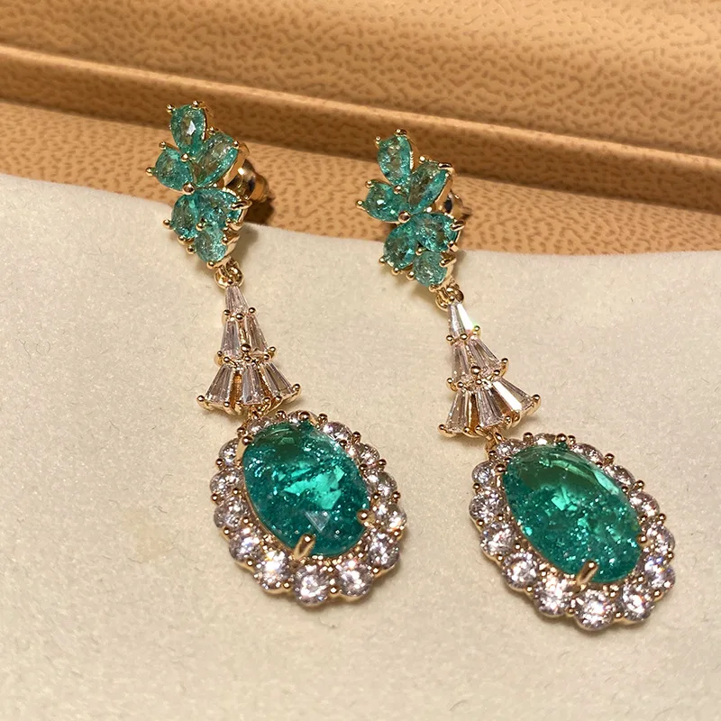 Retro Elegant Lake Green Crack Crystal Earrings For Women Fashion Gold Color Long Dangle Earring Luxury Wedding Fine Jewelry
Retro Elegant Lake Green Crack Crystal Earrings For Women Fashion Gold Color Long Dangle Earring Luxury Wedding Fine Jewelry