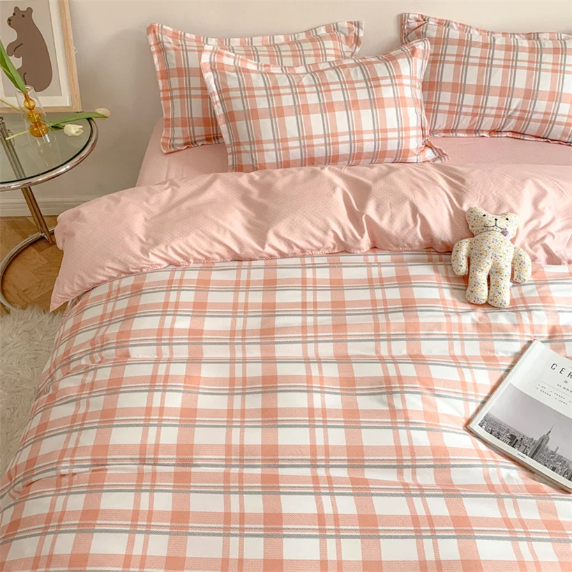 Nordic Duvet Cover Set with Quilt Cover Bedsheet Pillowcase Luxury Bedroom Bedding Set Fashion Plaid Bed Linen Flat Sheet Set
Nordic Duvet Cover Set with Quilt Cover Bedsheet Pillowcase Luxury Bedroom Bedding Set Fashion Plaid Bed Linen Flat Sheet Set