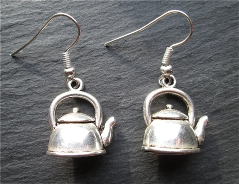 Tea Party Antique Silver Color Teapot Dangle Earrings for Women, Cartoon Pot Earrings, Creative Woman Earrings
Tea Party Antique Silver Color Teapot Dangle Earrings for Women, Cartoon Pot Earrings, Creative Woman Earrings